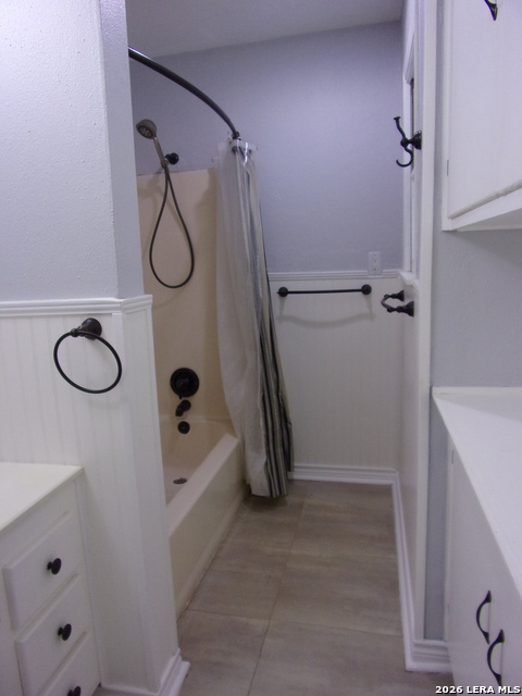 Image 15 of 25 For 215 Danville Ave