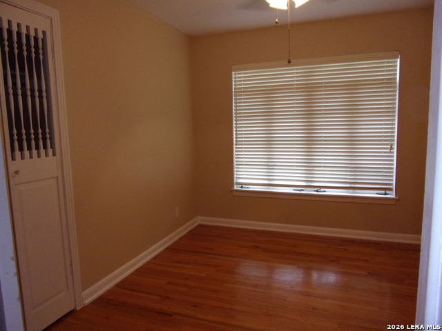 Image 18 of 25 For 215 Danville Ave