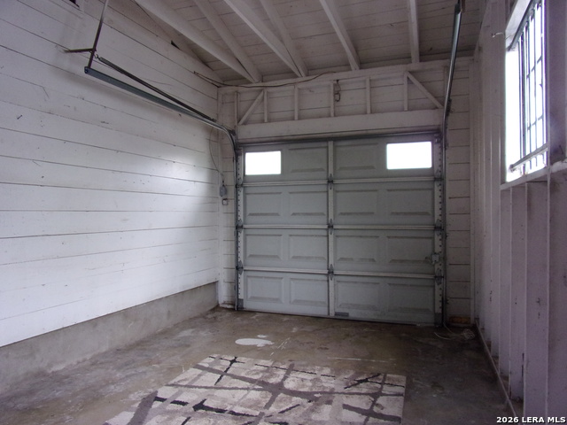 Image 22 of 25 For 215 Danville Ave