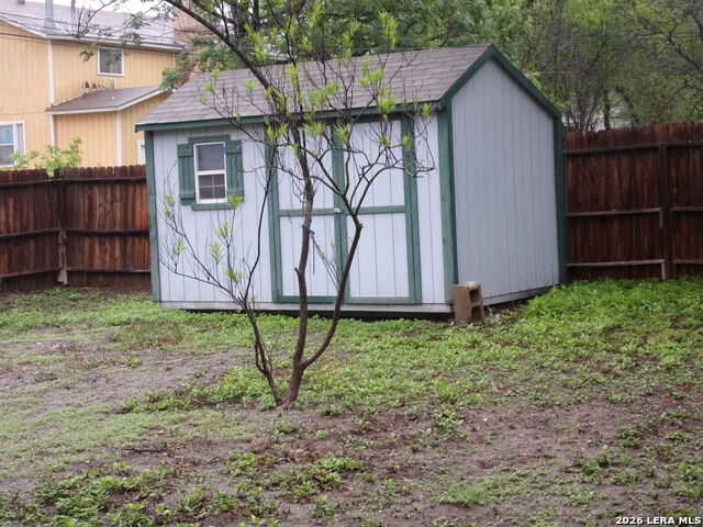 Image 25 of 25 For 215 Danville Ave