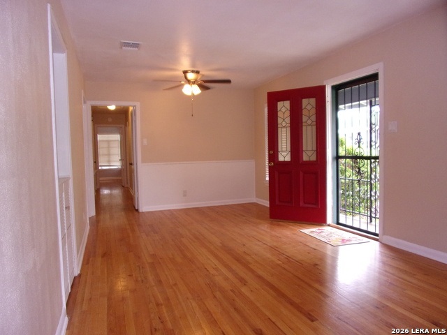 Image 5 of 25 For 215 Danville Ave