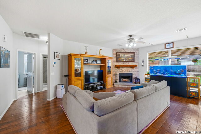 Image 10 of 53 For 3526 Mendocino Park