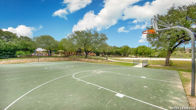 Image 51 of 53 For 3526 Mendocino Park