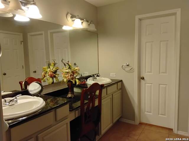 Image 12 of 17 For 511 Solo St  