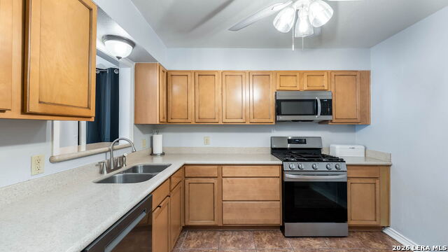 Image 10 of 20 For 359 Pilgrim Dr