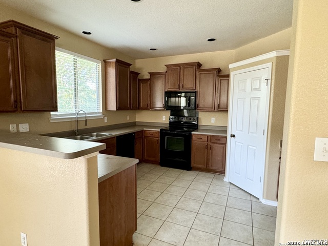 Image 5 of 11 For 1218 Cresswell