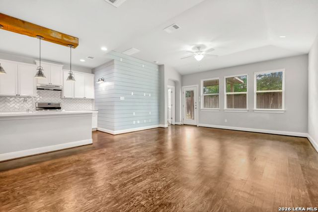 Image 6 of 31 For 1739 Finland Palm