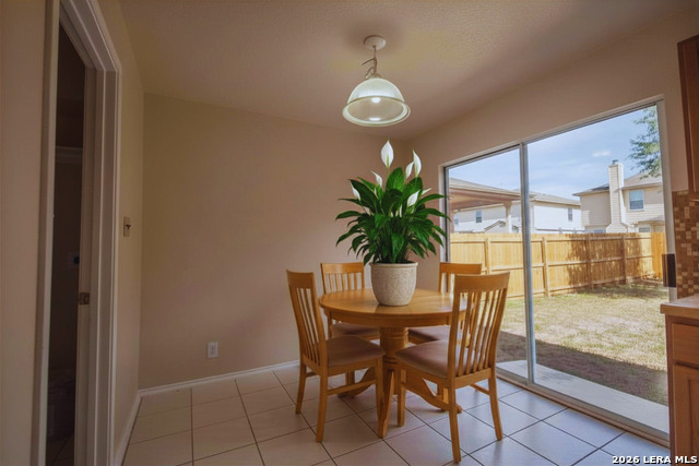 Image 9 of 35 For 518 Reba  