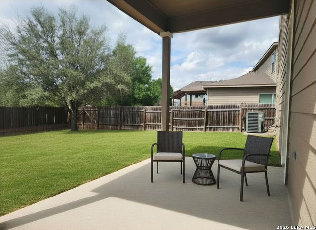 Listing photo id 17 for 209 Town Creek Way