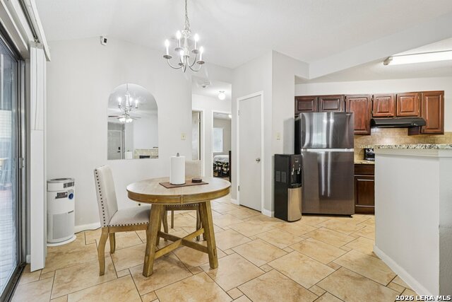 Image 11 of 23 For 12131 Stoney Cv