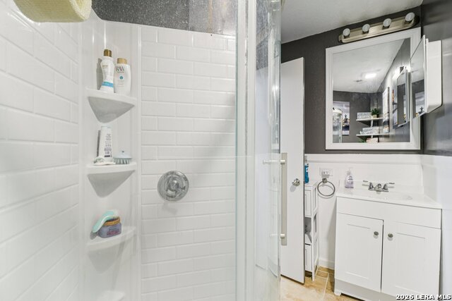 Image 21 of 23 For 12131 Stoney Cv