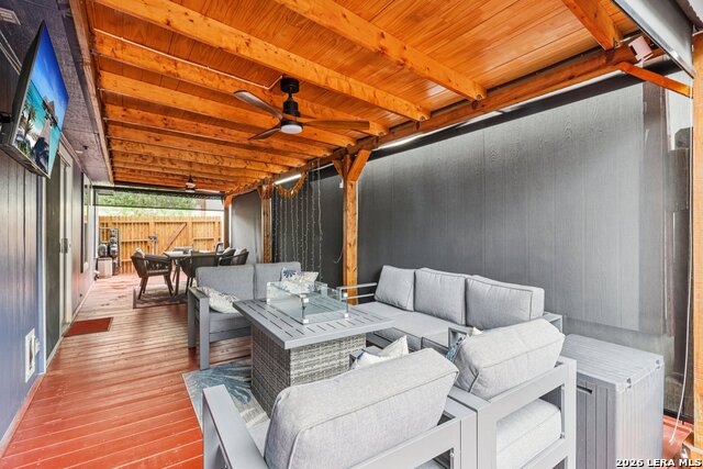 Image 4 of 23 For 12131 Stoney Cv