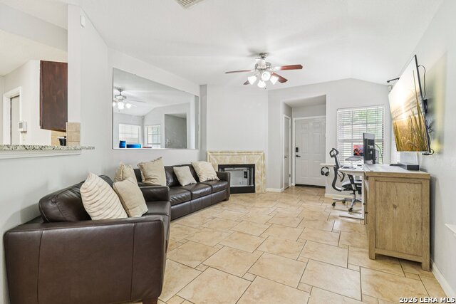 Image 8 of 23 For 12131 Stoney Cv