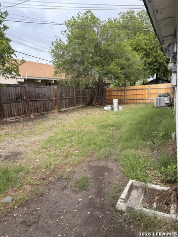 Image 3 of 4 For 223 Croesus Ave