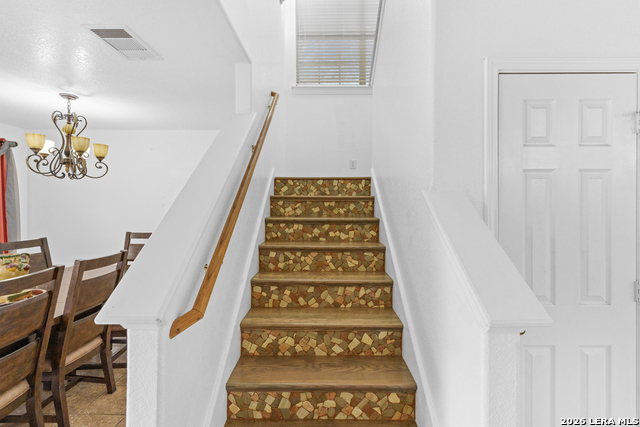 Image 12 of 29 For 101 Springtree