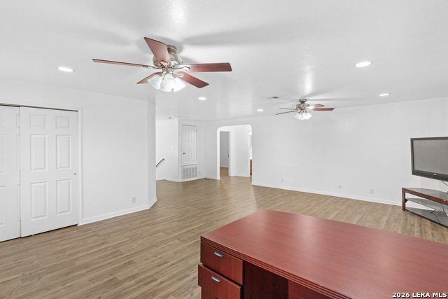 Image 14 of 29 For 101 Springtree