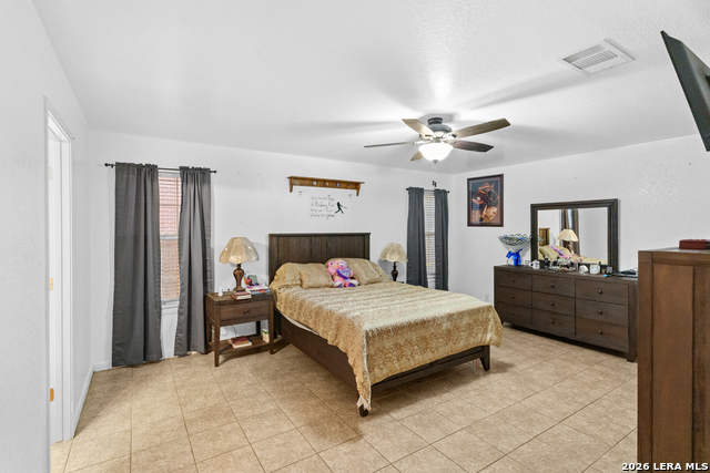 Image 16 of 29 For 101 Springtree