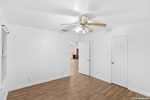 Image 23 of 29 For 101 Springtree