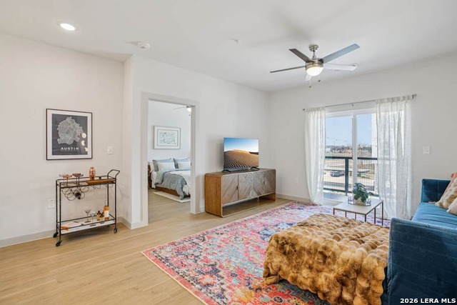 Listing photo id 13 for 320 Goll  2418