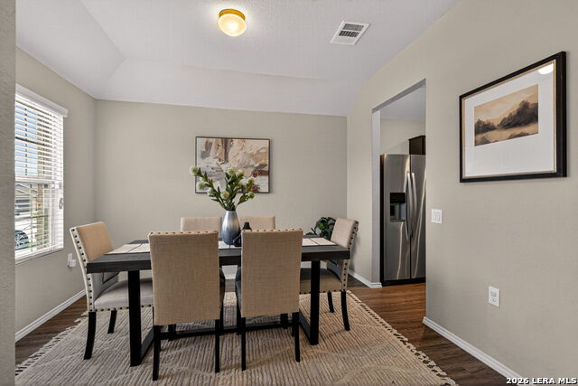 Listing photo id 13 for 5811 Bridle Bend