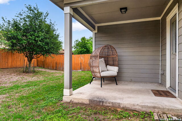 Listing photo id 27 for 5811 Bridle Bend