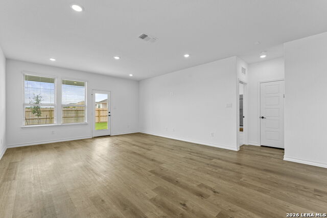 Image 22 of 31 For 1512 Whistlers Way