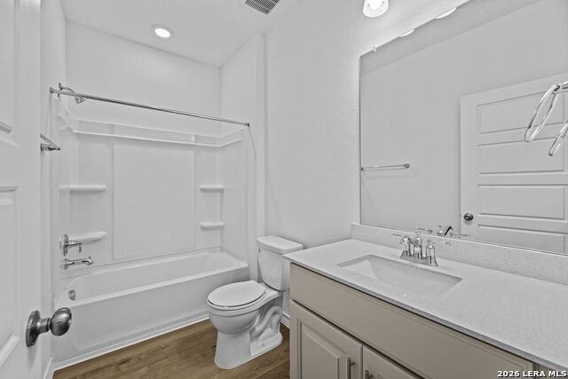 Image 18 of 33 For 438 Nightingale Ave