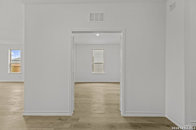 Image 19 of 33 For 438 Nightingale Ave