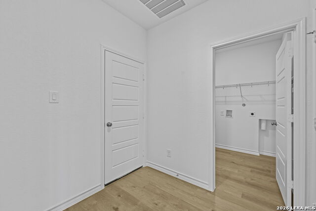 Image 22 of 33 For 438 Nightingale Ave