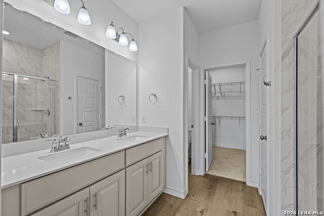 Image 26 of 33 For 438 Nightingale Ave