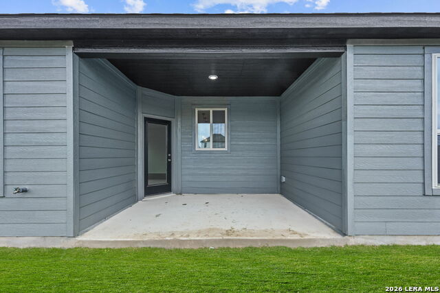 Image 32 of 33 For 438 Nightingale Ave