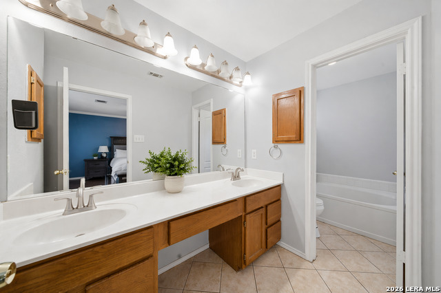 Image 11 of 19 For 6207 Stable Creek Dr