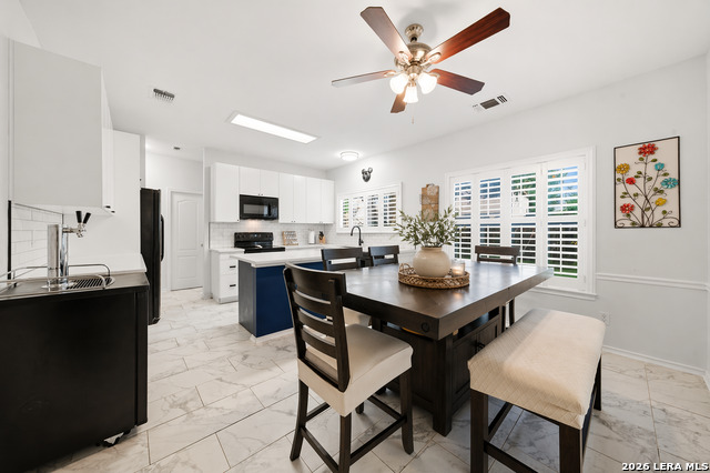 Image 5 of 19 For 6207 Stable Creek Dr