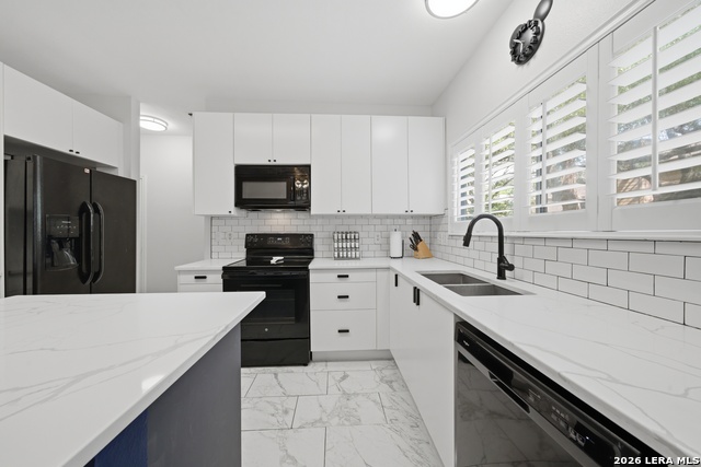 Image 7 of 19 For 6207 Stable Creek Dr