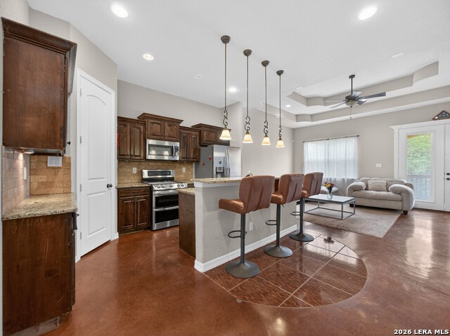 Image 5 of 43 For 12275 Grapevine St