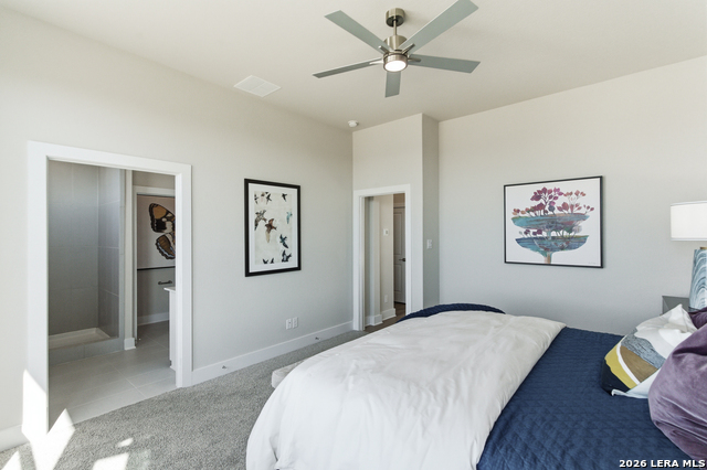 Image 18 of 39 For 6464 Babcock Road  Unit 902