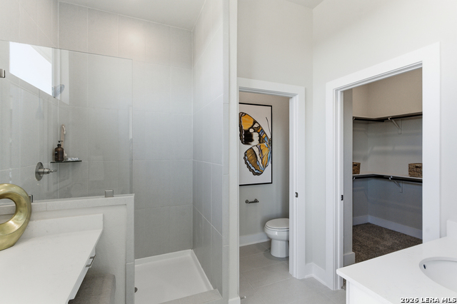 Image 19 of 39 For 6464 Babcock Road  Unit 902