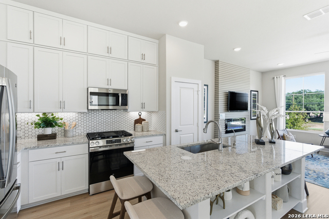 Image 24 of 39 For 6464 Babcock Road  Unit 902