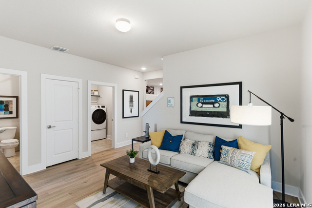 Image 27 of 39 For 6464 Babcock Road  Unit 902