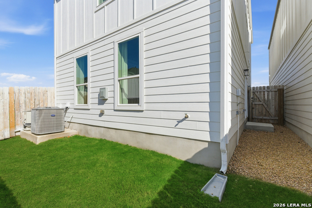 Image 34 of 39 For 6464 Babcock Road  Unit 902