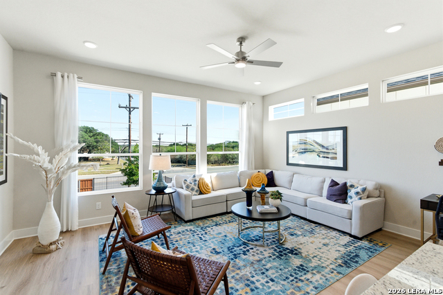 Image 5 of 39 For 6464 Babcock Road  Unit 902