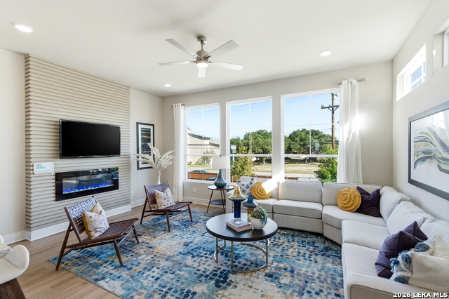 Image 6 of 39 For 6464 Babcock Road  Unit 902