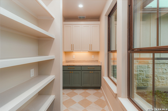 Image 12 of 31 For 104 Reserve Court