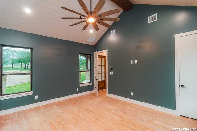 Image 21 of 31 For 104 Reserve Court