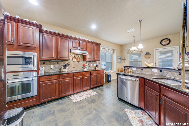 Image 13 of 24 For 7206 Glen Ellen Bay