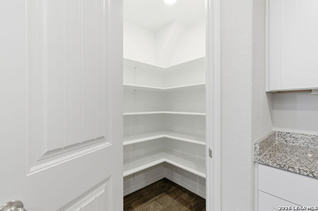 Image 10 of 40 For 845 Bahia Pl