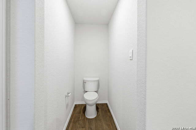 Image 20 of 40 For 845 Bahia Pl