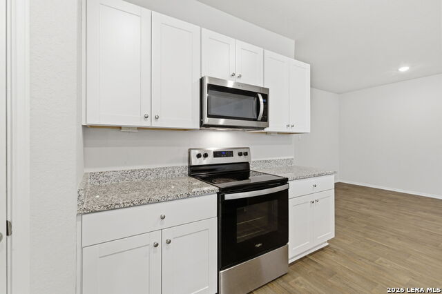 Image 6 of 40 For 845 Bahia Pl