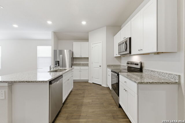 Image 7 of 40 For 845 Bahia Pl