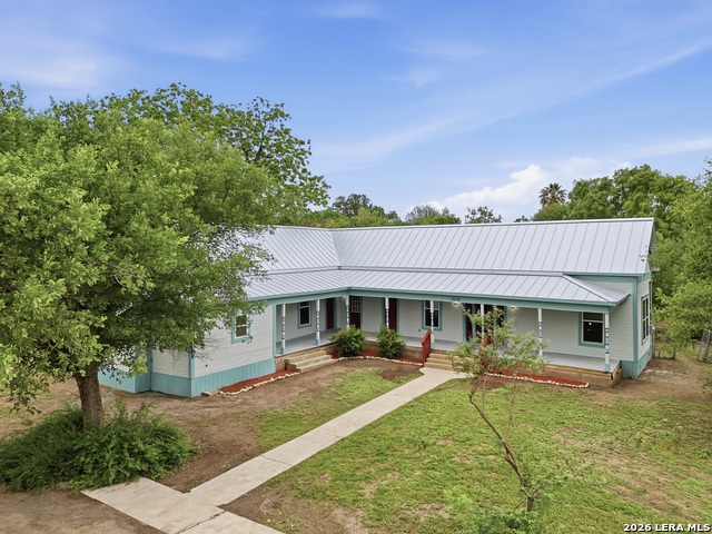Details for 309 Houston Street E, Knippa, TX 78870